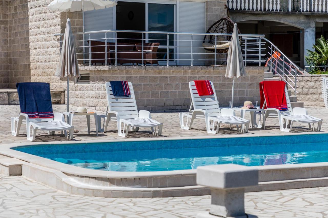 Apartments Tamaris Tivat Exterior foto